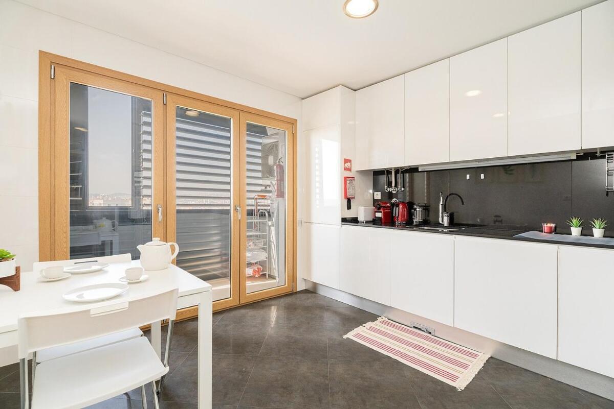 Modern Deco Apartment With Balcony Lisboa Dış mekan fotoğraf