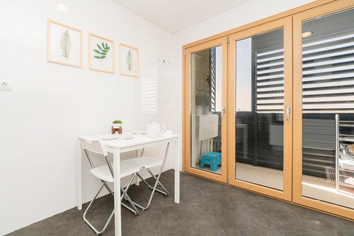Modern Deco Apartment With Balcony Lisboa Dış mekan fotoğraf